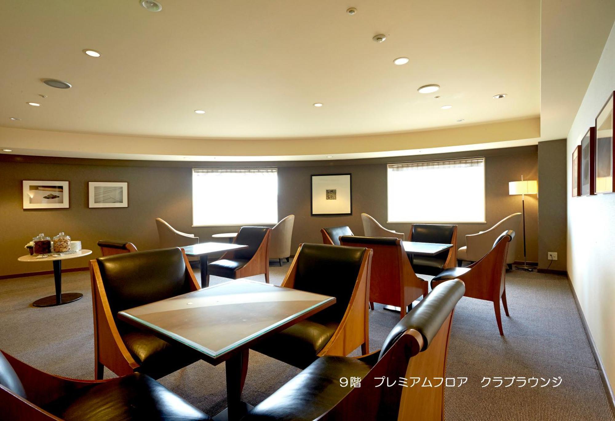 Miyako Hotel Gifu Nagaragawa Εξωτερικό φωτογραφία Premium Lounge at Chubu International Airport